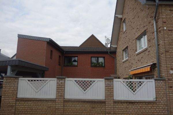 Außenmauer Innenhof.JPG