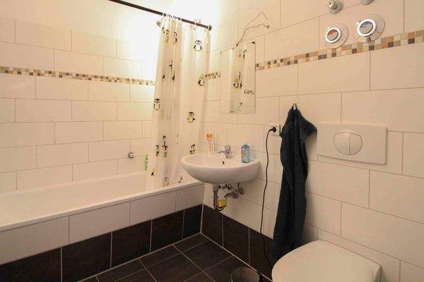 Badezimmer mit Badewanne