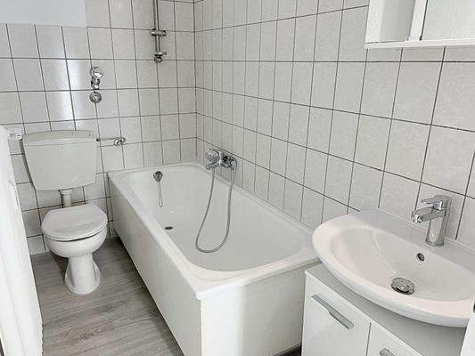 Badezimmer mit Wanne