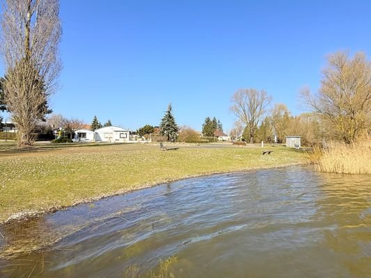 großer Festplatz in Radewege