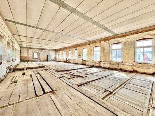 Saal mit Süd-Ausrichtung