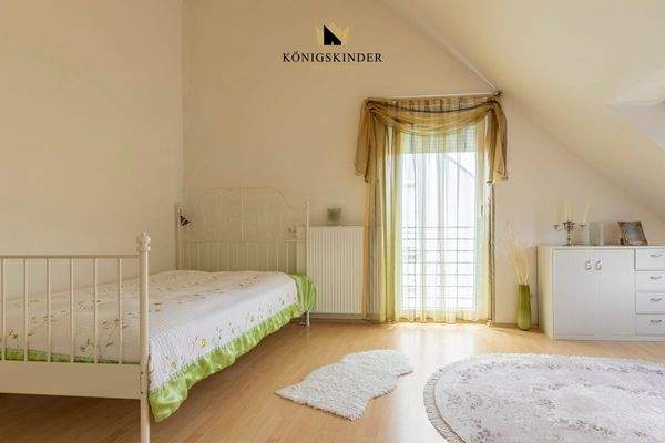 Schlafzimmer/Kinderzimmer 3 - DG