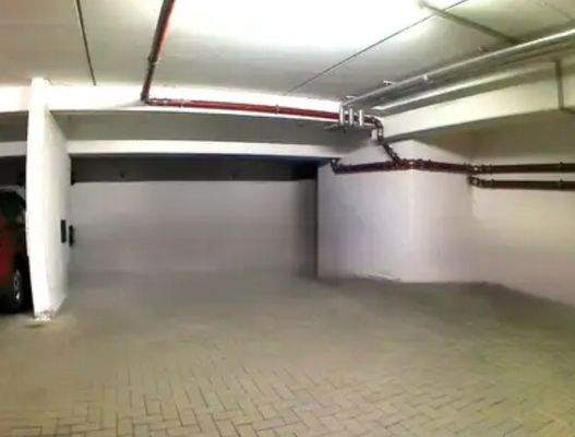 Tiefgaragenstellplatz