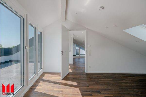 Elternschlafzimmer_Dachgeschoss_2