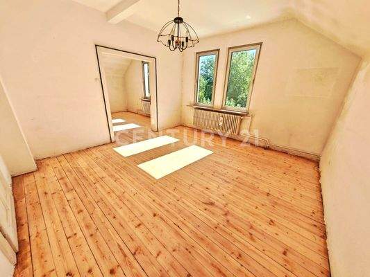 Kinderzimmer mit möglicher Ankleide OG