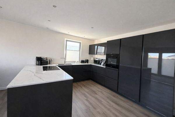 Moderne Einbauküche