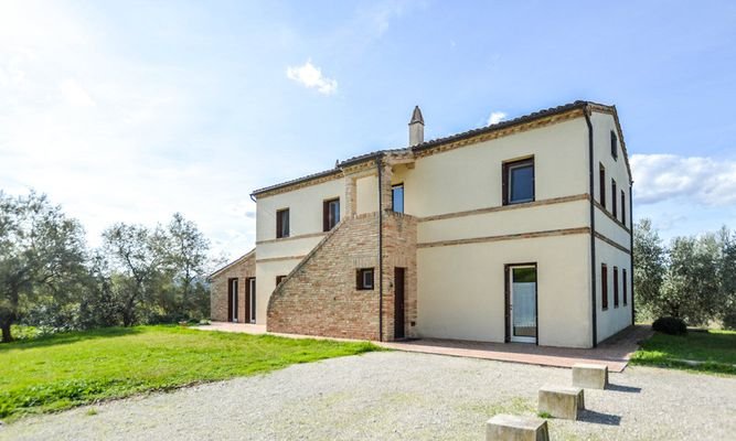 farmhouse-marche-jesi-italy-05.jpeg