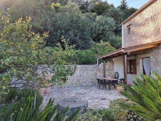 Kreta, Paidochori: Ländliches Steinhaus mit freier Aussicht zu verkaufen