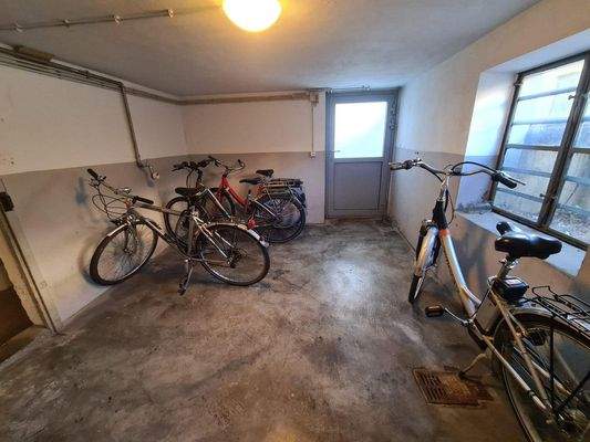 Gemeinschaftlicher Fahrradkell