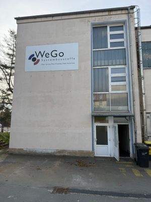 Verwaltungsgebäude_Halle2