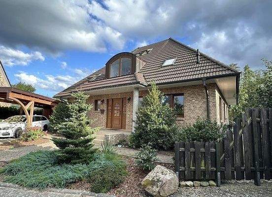 makellos EFH SN Hufenweg - Titelfoto.jpg