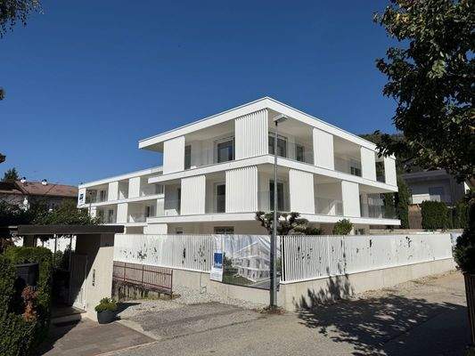 The White Residence-Neubau-Brixen-Luxus-Immobilien-Berge-Plose-Grün-Landschaft-Nachhaltig-Skifahren-Wandern-Biketrail