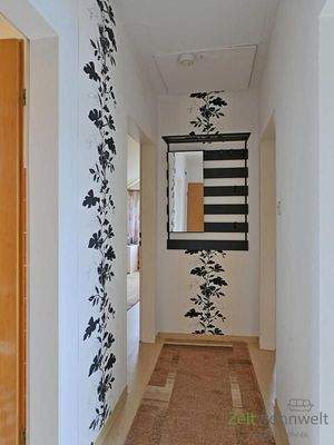 kleiner Wohnungsflur