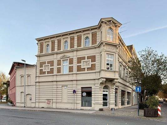 Denkmalgeschütztes Wohn- und Geschäftshaus