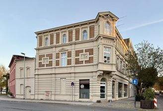 Denkmalgeschütztes Wohn- und Geschäftshaus