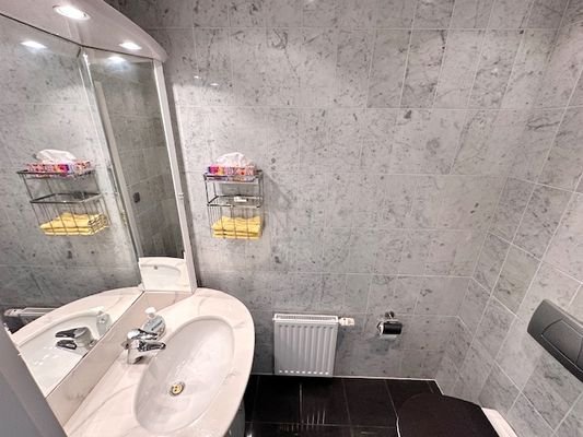 Dusche/WC DG