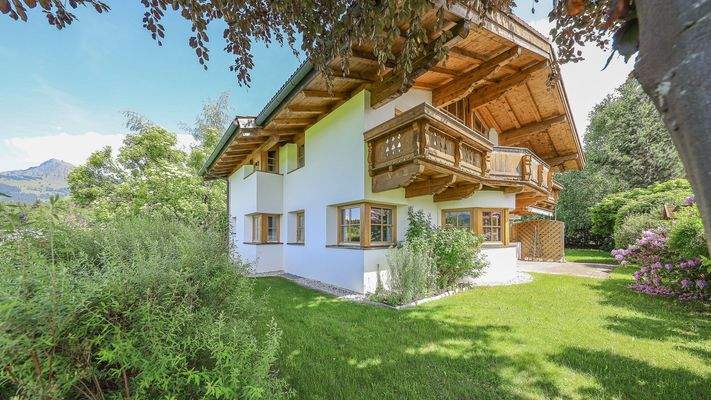 KITZIMMO-Gepflegtes Einfamilienhaus mit Kaiserblick kaufen - Immobilien Kitzbühel.