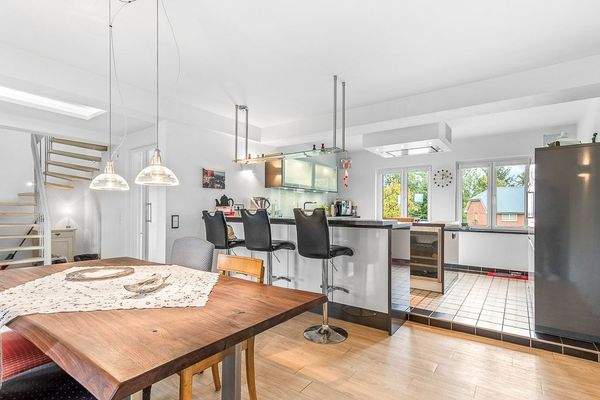 offene Wohnküche im Obergeschoss