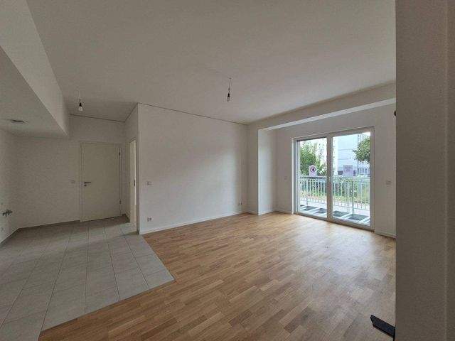 Attraktive 3-Zimmer-Whg. mit Parkett, Balkon, EBK, Fußbodenheizung u. Stellplatz - Foto 2