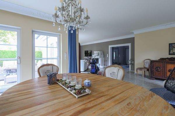 Großzügiger Essbereich