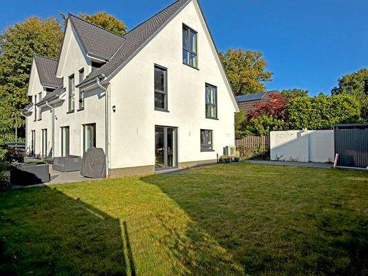 Rückansicht mit Garten