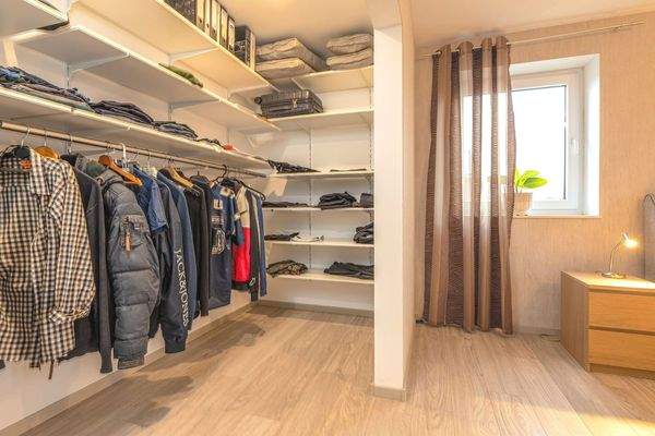 begehbarer Kleiderschrank SZ