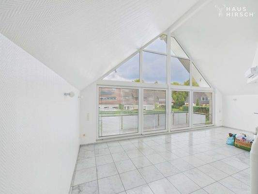 1OG Wohnzimmer+Balkon