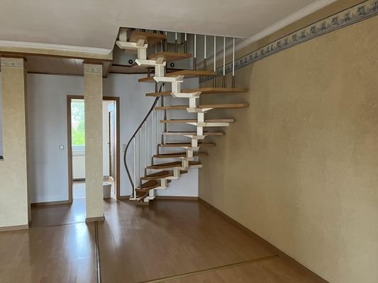 Wendeltreppe zum ausgebauten Dachboden