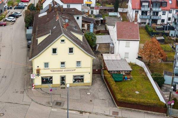 Blick auf das Anwesen