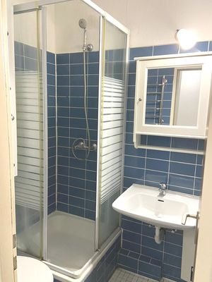 Duschbad ohne Fenster