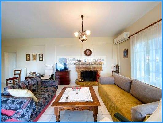 7c9df4a82146430a8dbe331ebd54d69f-original