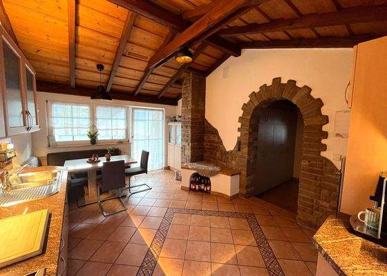 Küchenbereich DG mit Zugang zur Terasse