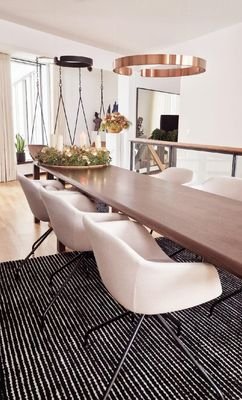 Designer Essbereich mit Occhio-Lichtsystem