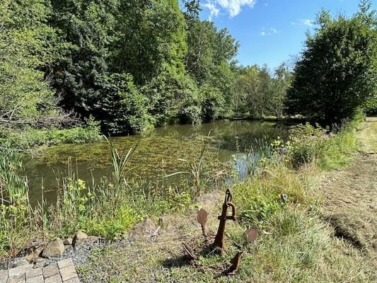 Großer Weiher mit 4 m Tiefe
