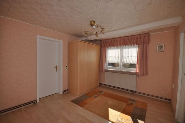 22 Schlafzimmer.JPG