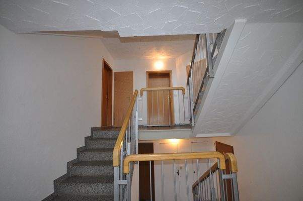 03 Treppenhaus.JPG