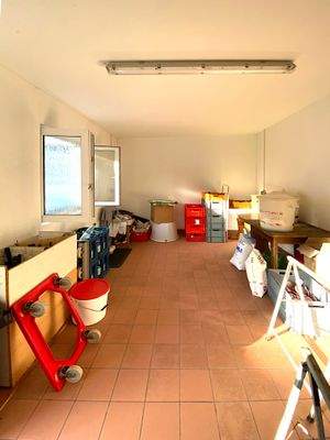 Nebengebäude, ebener Zugang 