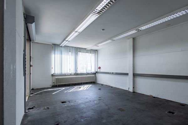 Weitere Arbeits-/Lagerfläche - EG