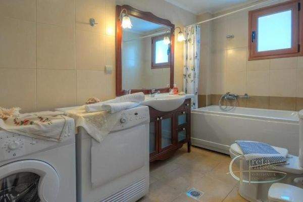 Kreta, Triopetra: Komplex aus zwei Villen in wunderbarer Lage zu verkaufen