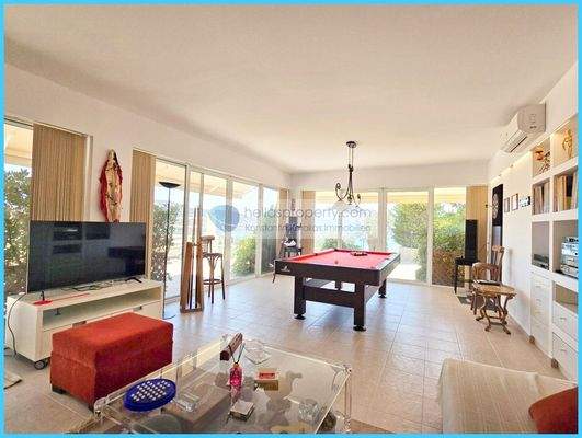 70f6bb9542fc49bba25aa6a93f769ecd-original