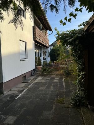 Blick zur Terrasse im EG