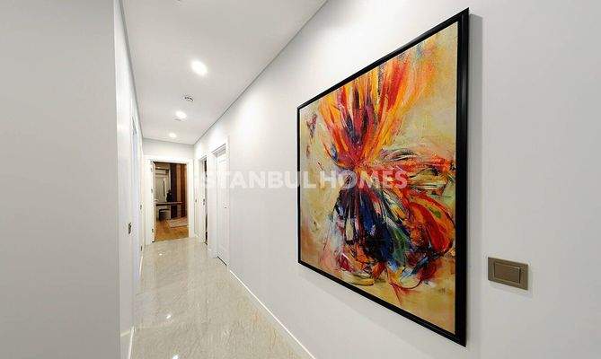 Contemporary Real Estate in Luxury Complex in Atasehir