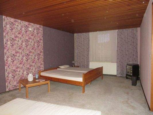 Wohn-Schlafraum 5 im OG