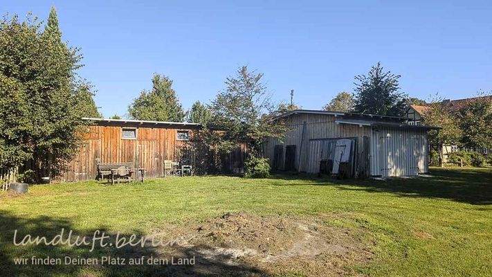 Ställe und Garage.jpg