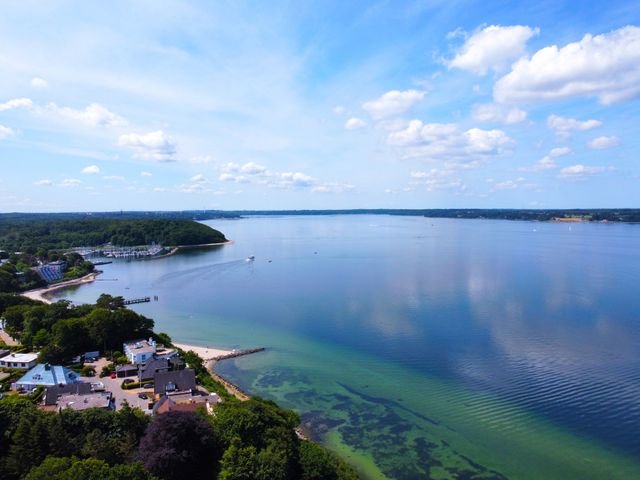Großzügige 4-Zimmer-Dachgeschosswohnung in direkter Nähe zur Flensburg Förde und den Stränden von Glücksburg