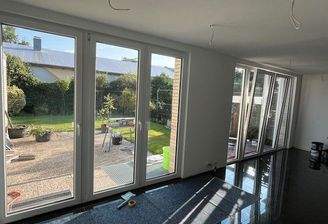 Wohnen mit Blick in den Garten