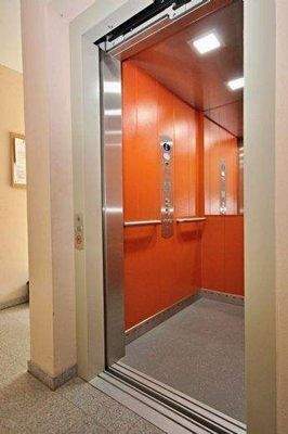 Fahrstuhl