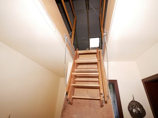 OG Einschubtreppe Dachboden