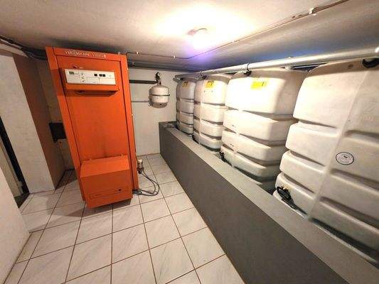 Heizung mit Öltanks KG