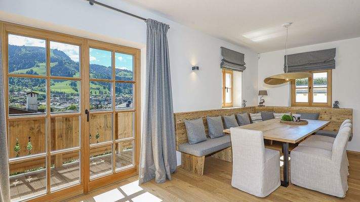 KITZIMMO-Luxusvilla in Toplage am Sonnberg kaufen - Immobilien Kitzbühel.